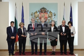 Президентство - Румен Радев - Почетен знак на президента - удостояване