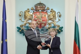 Президентство - Румен Радев - Почетен знак на президента - удостояване