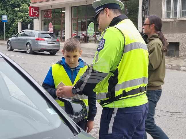 Кюстендил - "Пътна полиция" - деца - курс по пътна безопасност