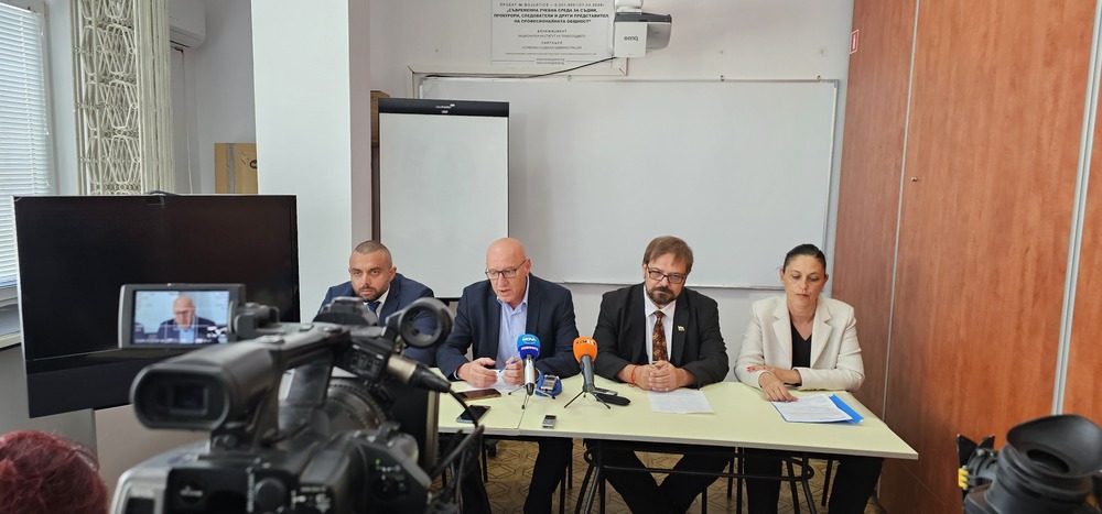 Апелативна прокуратура – Варна: Четирима обвиняеми за участие в организирана престъпна група за извършване на строителни измами в област Варна и в страната по разследване, ръководено от Oкръжна прокуратура – Варна