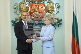 Президентство - Румен Радев - Почетен знак на президента - удостояване