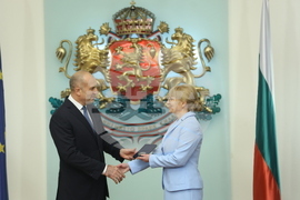 Президентство - Румен Радев - Почетен знак на президента - удостояване