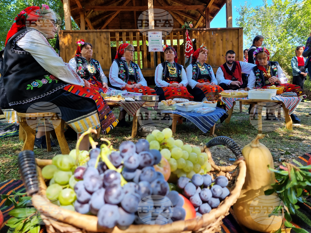 Село Генерал Инзово - Панаир на традициите и занаятите