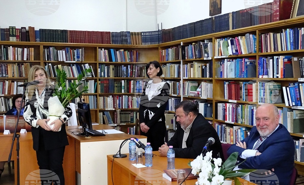 С представяне на книгата „Съграждането на модерна България“ завърши Националната библиотечна седмица във Велико Търново