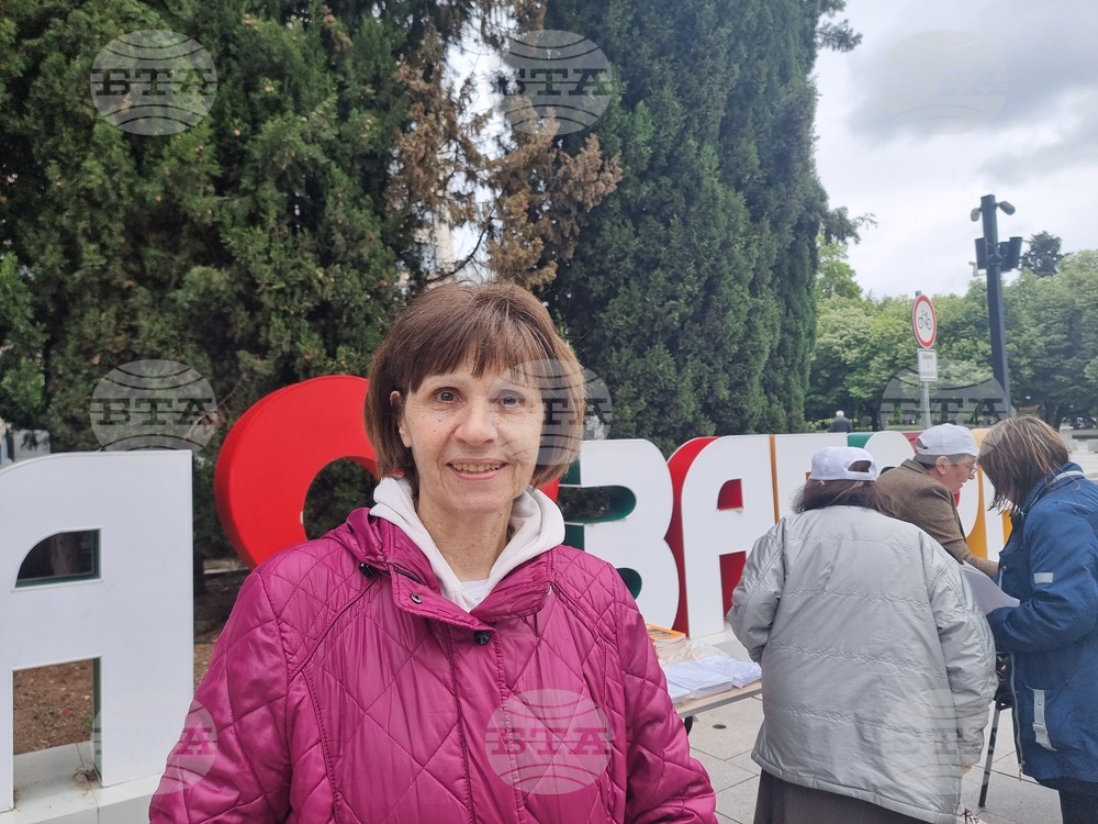 Не е вярно твърдението, че младите хора не се интересуват от българския език, смята Евелина Гечева от „Академика БГ“