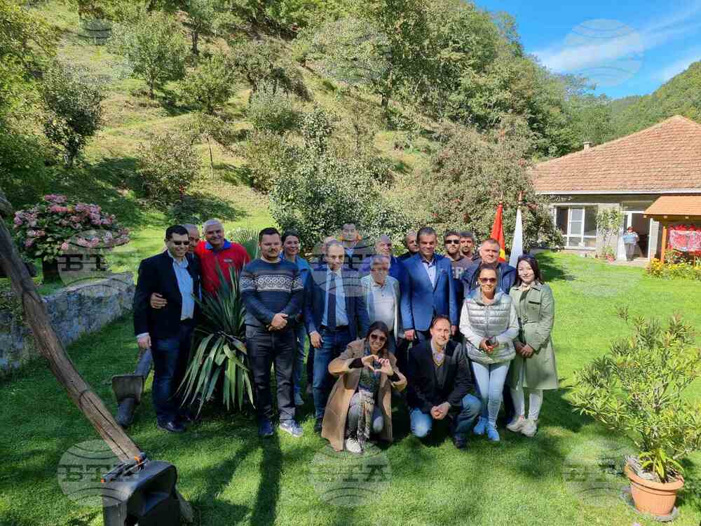 Corridor 8 Podcast Participants from Bulgaria, North Macedonia Meet Near Kriva Palanka