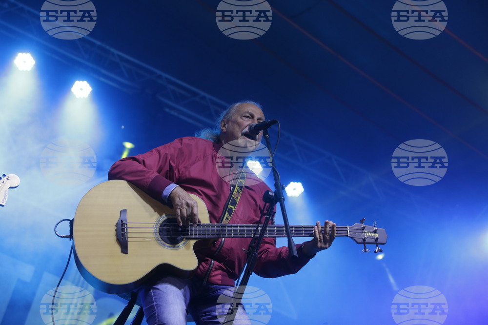 Троян - група „Фондацията“ - концерт