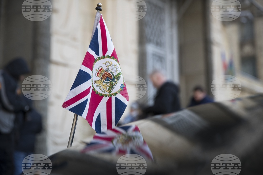 Лондон се опитва да установи дали закупуването на руски самолети от британски компании е нарушило санкциите срещу Москва, съобщи "Обзървър"
