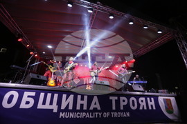 Троян - група „Фондацията“ - концерт