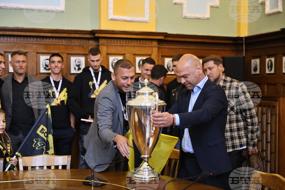 Пловдив - Празнично шествие и тържествена церемония - Ботев (Пловдив)