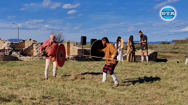 Международният панаир на туристическите забавления и анимации събира стотици посетители през почивните дни в античния град Кабиле