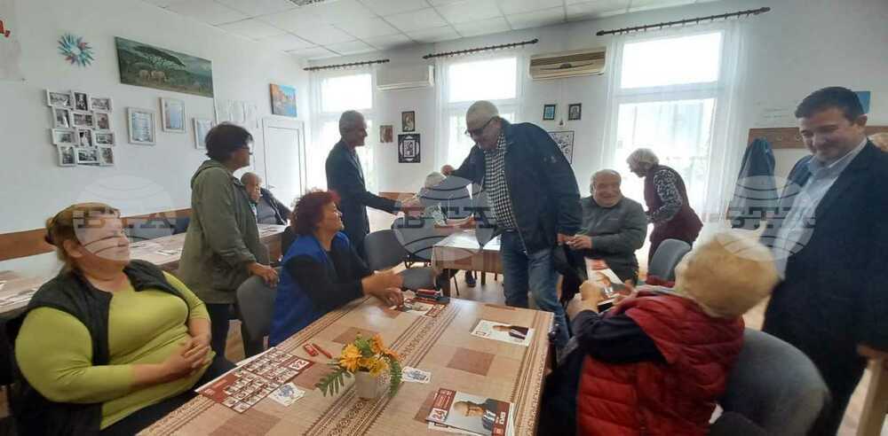 Нужно е да се стимулира българското производство, заявиха кандидати за народни представители от листата на "БСП за България" за Бургас