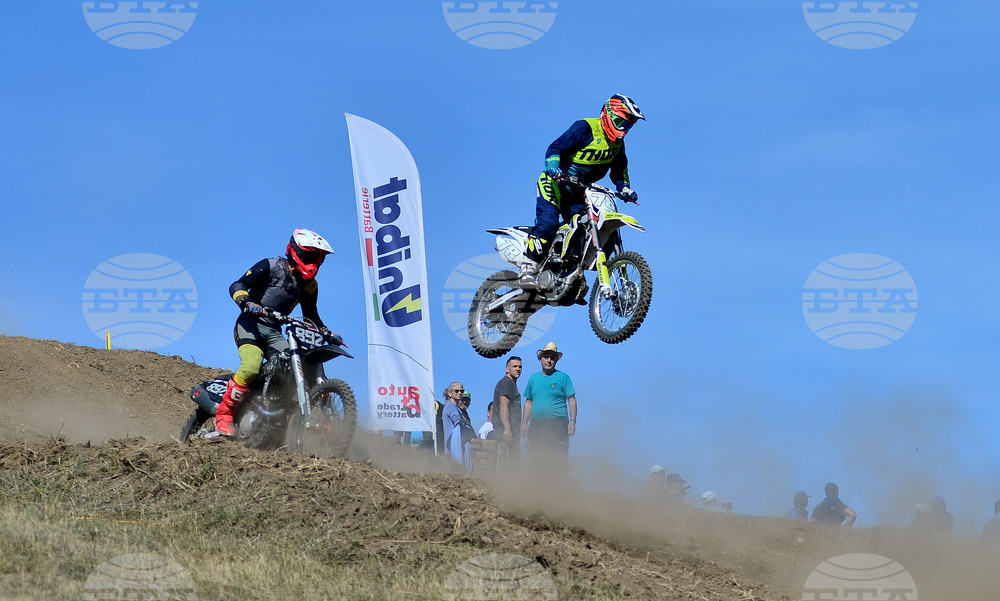 Град Главиница - мотокрос