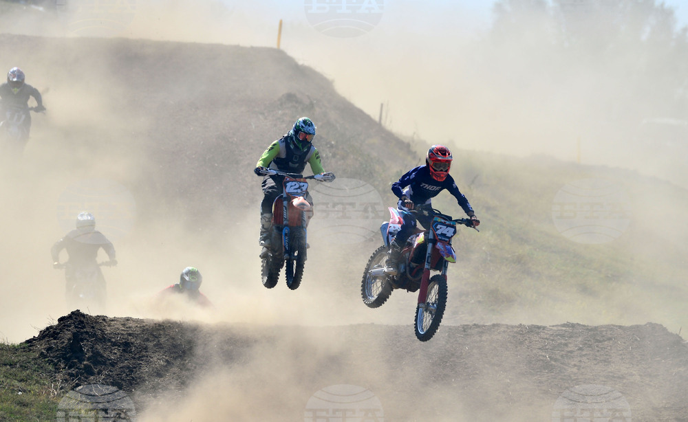 Град Главиница - мотокрос