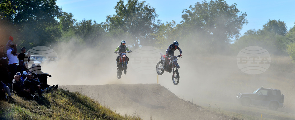 Град Главиница - мотокрос