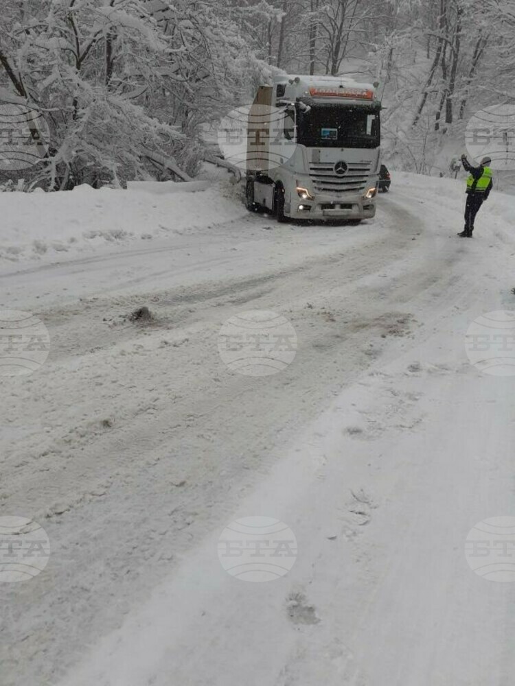Пътищата от републиканската мрежа в област Сливен са проходими при зимни условия