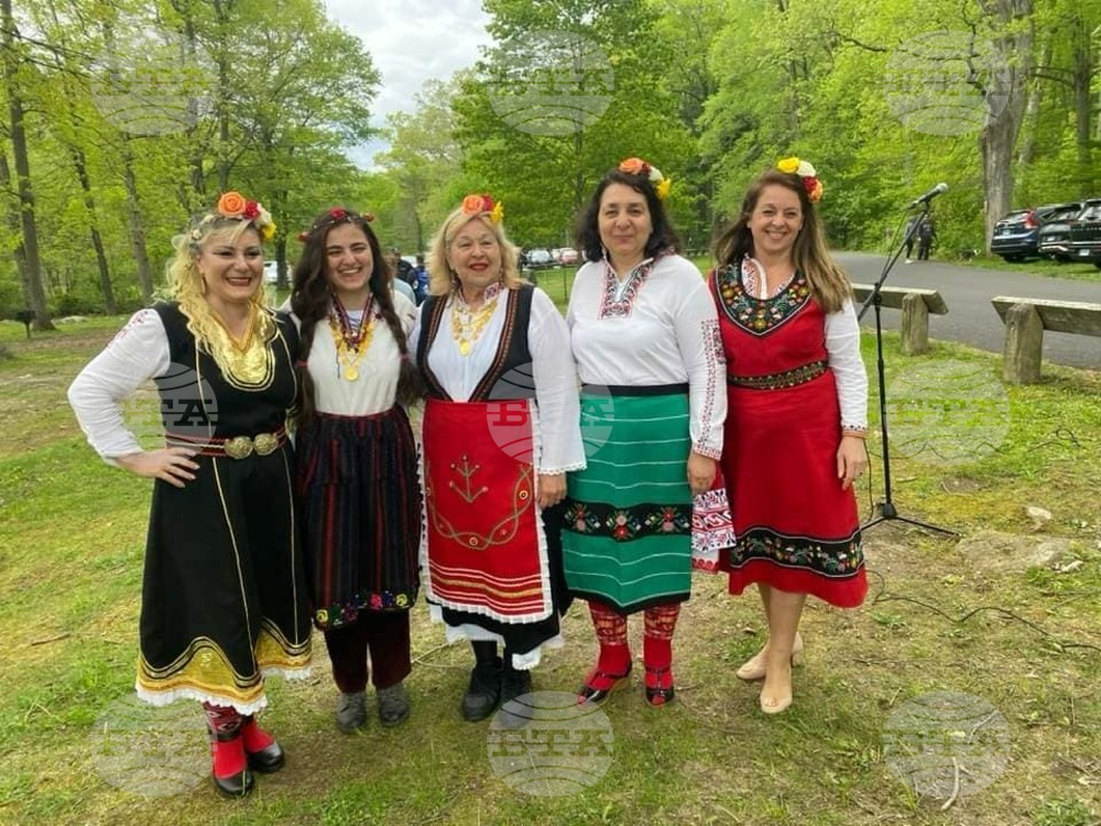 С народна музика на живо, песни, танци и българска кухня премина съборът „BG и приятели“ в Кънектикът