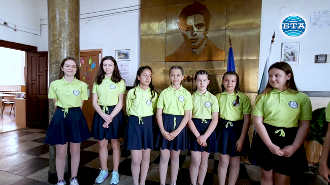 Второ Основно училище „Христо Смирненски“ в Сандански ще има собствен химн благодарение на инициативата „Светилник“