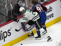 Stars Avalanche Hockey