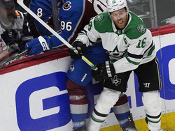 Stars Avalanche Hockey