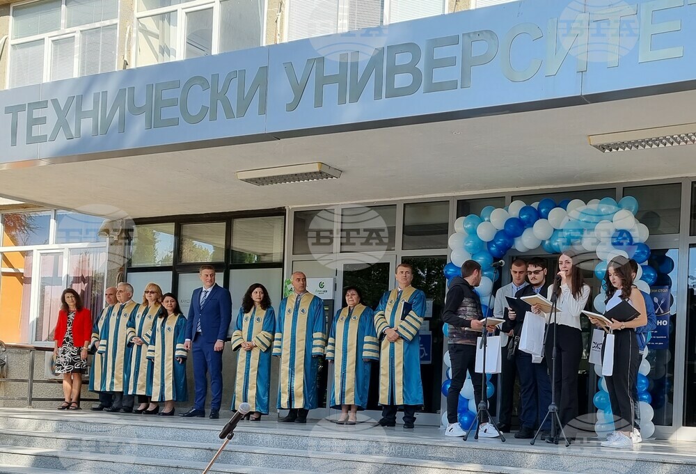 Работим с бизнеса и създаваме кадри за него, заяви ректорът на Техническия университет във Варна