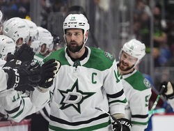 Stars Avalanche Hockey