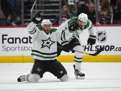 Stars Avalanche Hockey