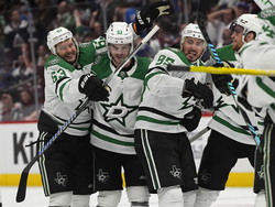 Stars Avalanche Hockey