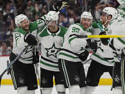 Stars Avalanche Hockey