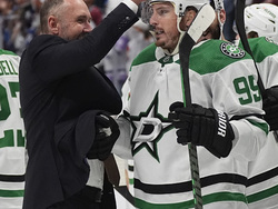 Stars Avalanche Hockey