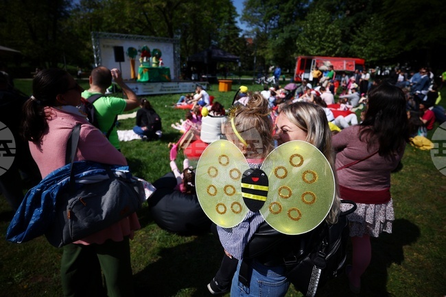  Фестивал „Денят на пчелите“