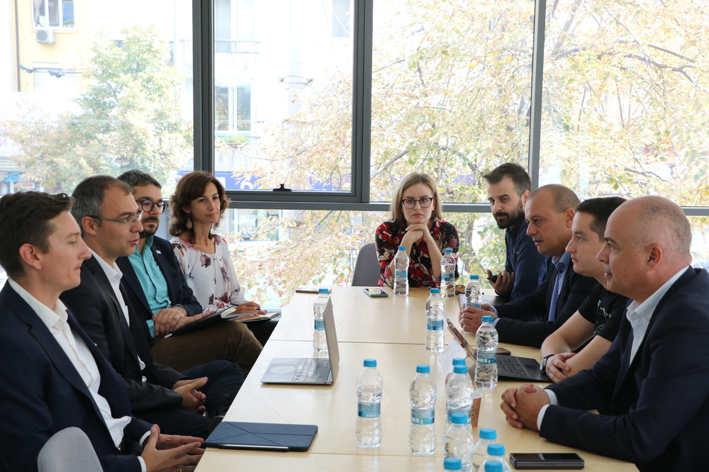 БСП, BESCO и AIBEST: Нужно е да има редовно правителство и работещ парламент