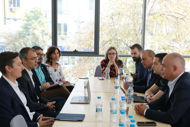 БСП, BESCO и AIBEST: Нужно е да има редовно правителство и работещ парламент