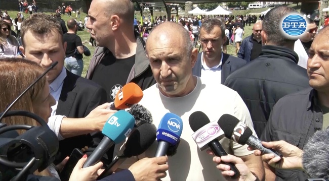 Румен Радев: На тези и на следващите избори ще избираме между войната и мира