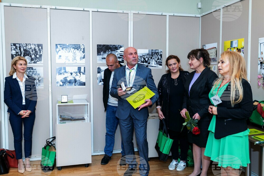 Габрово - Иновативно основно училище „Неофит Рилски“ - годишнина