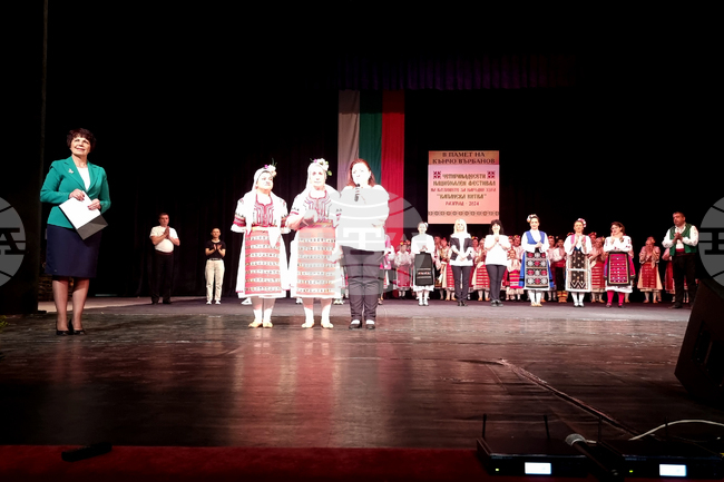 Любителски танцови клубове от цялата страна са поканени за участие в 15-тия национален фолклорен фестивал „Капанска китка“ в Разград