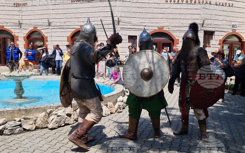 Мездра - Фестивал на средновековните традиции, бит и култура „Калето - Мездра“