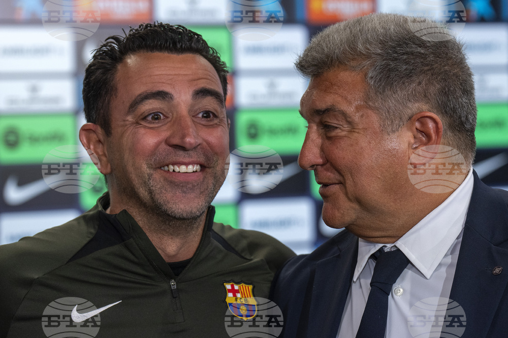 Лапорта: "Шави се съмняваше в потенциала на играчите, затова го смених"