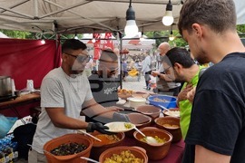  Румъния - Фестивал на азиатската храна