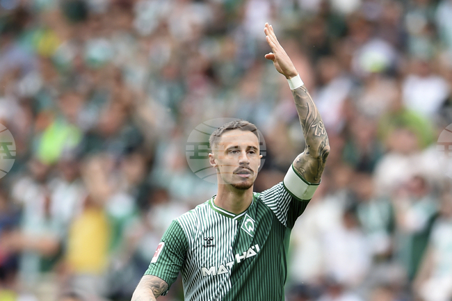 Репортерка на телевизия Sky TV се извини, че не разпозна капитана на Вердер Бремен