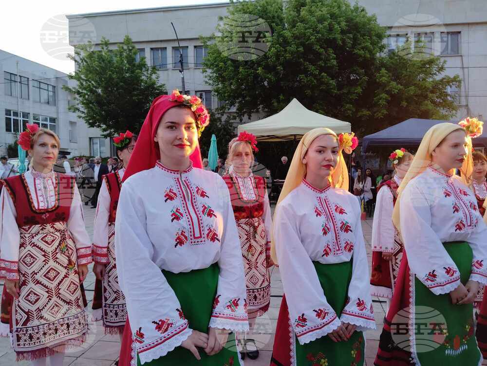 Стралджа - събор на народното творчество "Мараш пее" - откриване
