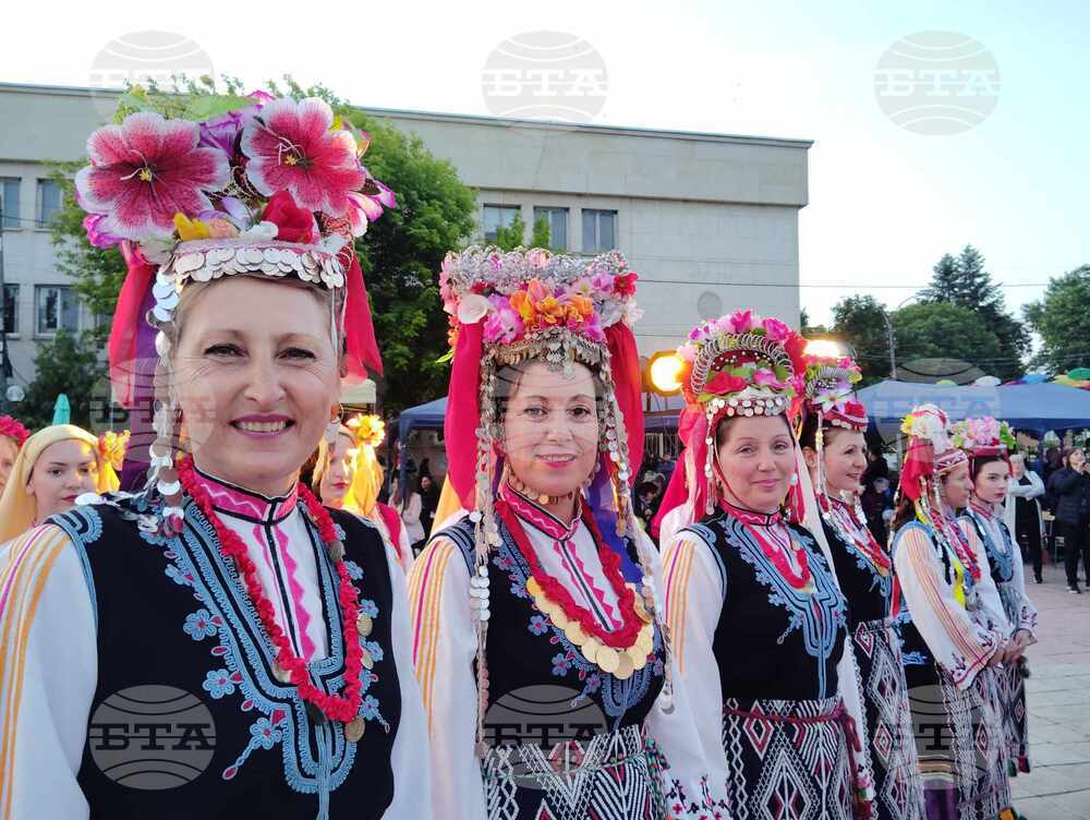Стралджа - събор на народното творчество "Мараш пее" - откриване