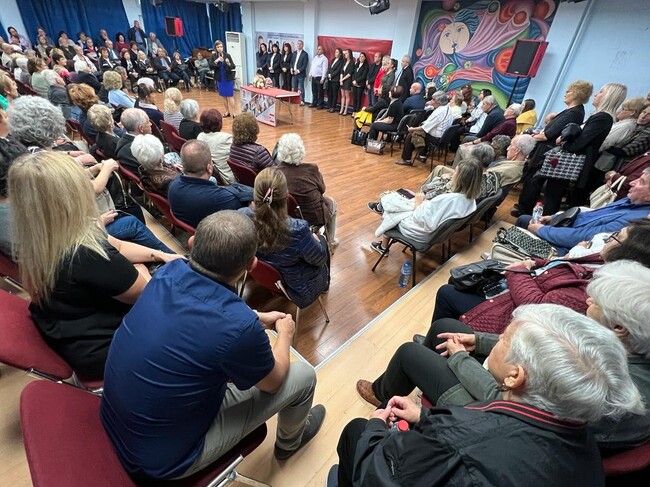 Нинова в Пазарджик: БСП в следващото управление е гарант за повишаване на доходите