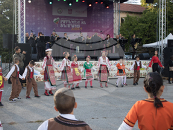 Снимка: Община Ловеч - Национален фолклорен събор „Ритъмът на България“  2022