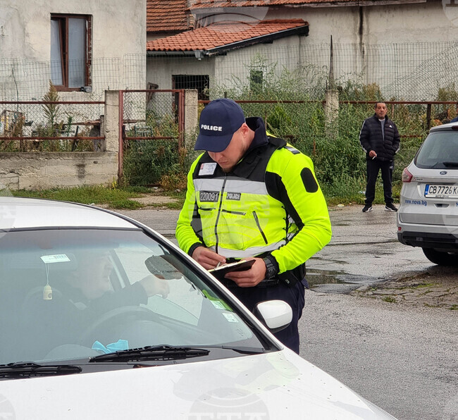 В Ихтиман са проверени 25 адреса и 44 автомобила при акция срещу незаконния добив на дървесина 