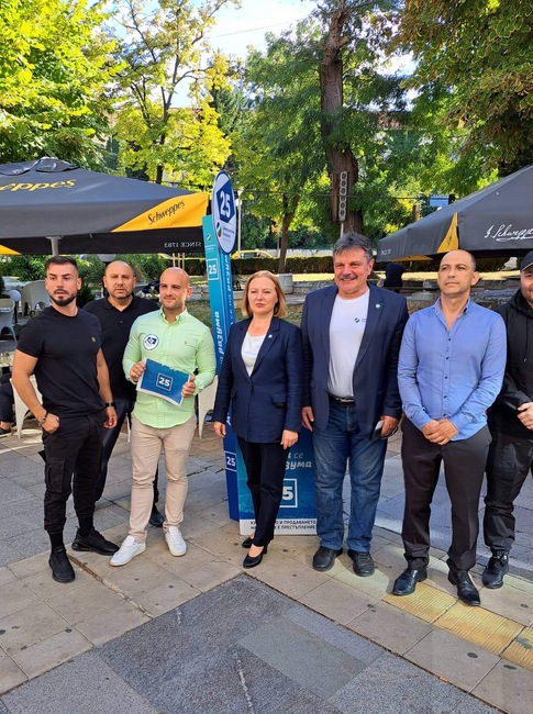 Надежда Йорданова след посещението си в Шумен: България има нужда от ефективно управление и работещ парламент 