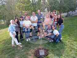 Засаждане на дръвче в кампуса на ЮЗУ Неофит Рилски