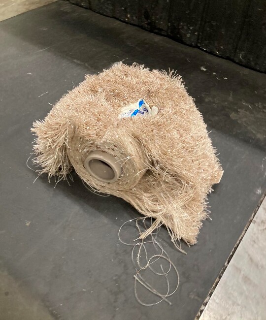 Окръжна прокуратура – Хасково привлече като обвиняем и задържа  български гражданин за контрабанда на 41 049 броя таблетки, съдържащи рискови наркотични вещества 