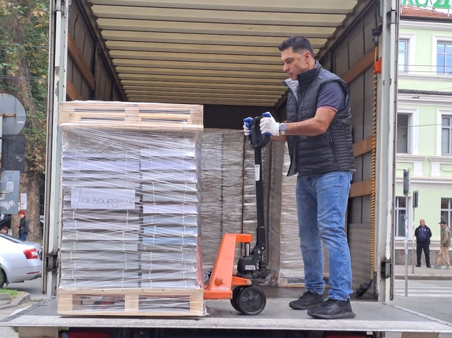 Бюлетините за предстоящите избори на 2 октомври бяха доставени днес в Пазарджик