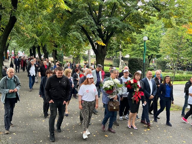 Нинова във Видин: Бойко плаши, че няма да има пари за пенсии. Няма, ако ги дадете с Радев за нови самолети